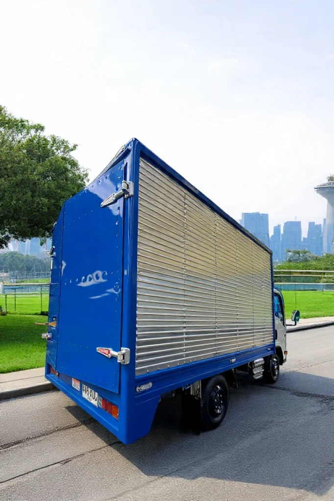 fabrica de furgones carga seca